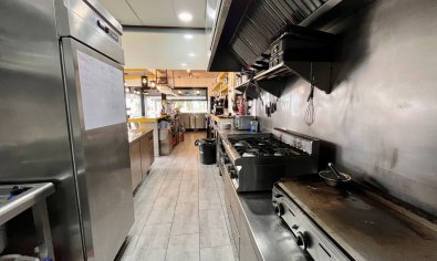 Reventa - Comercial -
Villamartin