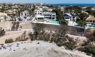 Reventa - Villa -
Cabo Roig