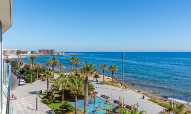 Reventa - Apartamento / piso -
Torrevieja - La Mata