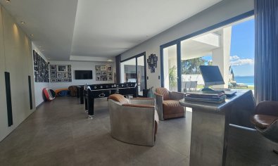 Reventa - Villa -
Cabo Roig