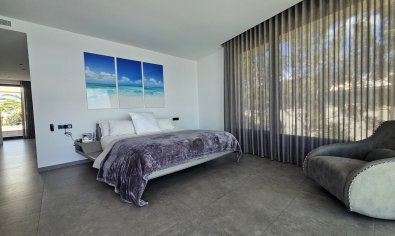 Reventa - Villa -
Cabo Roig