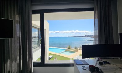 Reventa - Villa -
Cabo Roig