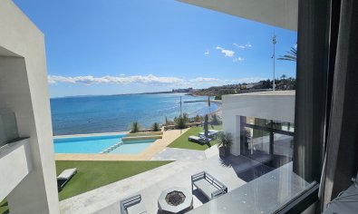Reventa - Villa -
Cabo Roig