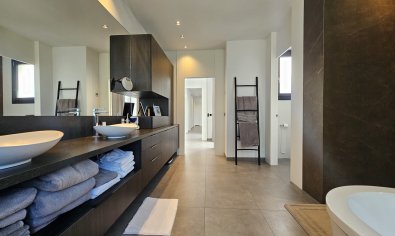 Reventa - Villa -
Cabo Roig