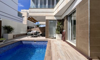 Resale - Villa -
Ciudad Quesada