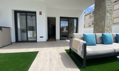 Resale - Bungalow -
Torrevieja - Punta Prima