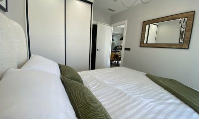 Resale - Bungalow -
Torrevieja - Punta Prima