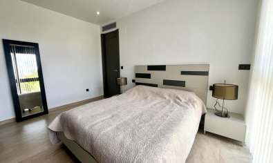 Bestaande bouw - Villa -
Villamartín - Villamartin