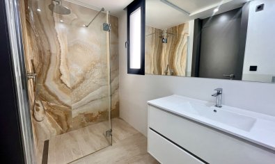 Bestaande bouw - Villa -
Villamartín - Villamartin