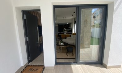 Bestaande bouw - Appartement -
Torrevieja - Punta Prima