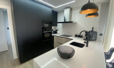 Bestaande bouw - Appartement -
Torrevieja - Punta Prima