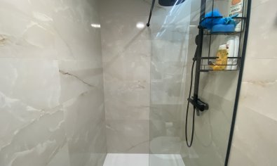 Bestaande bouw - Appartement -
Torrevieja - Punta Prima