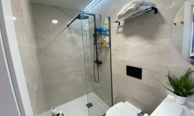 Bestaande bouw - Appartement -
Torrevieja - Punta Prima