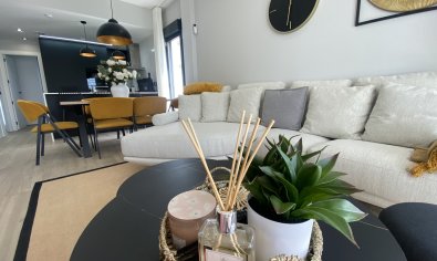 Bestaande bouw - Appartement -
Torrevieja - Punta Prima