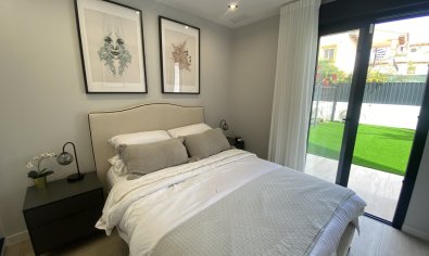 Bestaande bouw - Appartement -
Torrevieja - Punta Prima