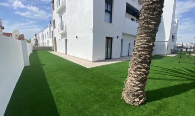 Bestaande bouw - Appartement -
Torrevieja - Punta Prima