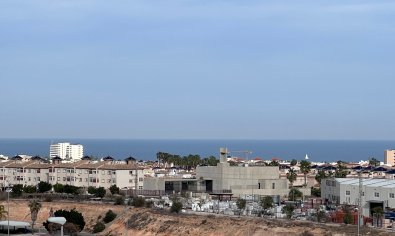 Resale - Apartment -
Dehesa De Campoamor - Lomas De Campoamor