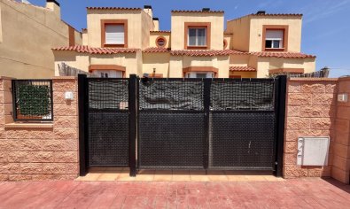 Luxury townhouse with ocean views and a pool in Lomas de Cabo Roig, Costa Blanca