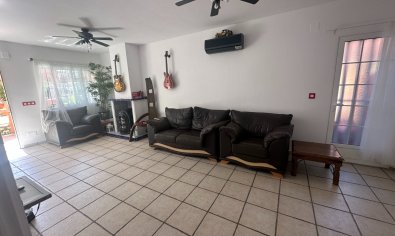 Bestaande bouw - Villa -
Orihuela - Playa Flamenca