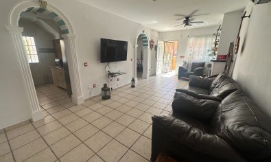 Bestaande bouw - Villa -
Orihuela - Playa Flamenca