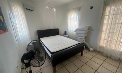 Bestaande bouw - Villa -
Orihuela - Playa Flamenca