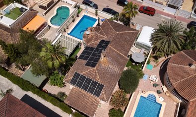 Luxe 5-slaapkamer villa met privézwembad en buitenkeuken in Benijófar