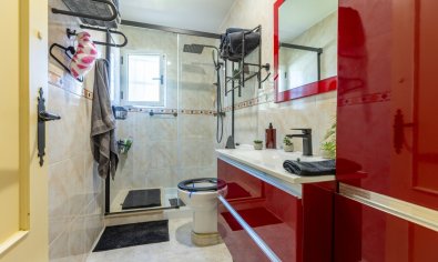 Luxe 5-slaapkamer villa met privézwembad en buitenkeuken in Benijófar