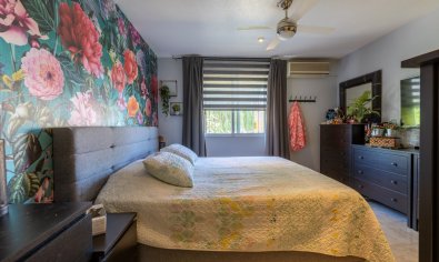 Luxe 5-slaapkamer villa met privézwembad en buitenkeuken in Benijófar