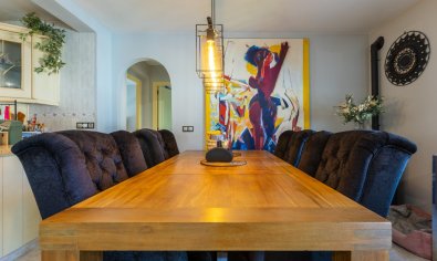 Luxe 5-slaapkamer villa met privézwembad en buitenkeuken in Benijófar