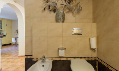 Luxe 5-slaapkamer villa met privézwembad en buitenkeuken in Benijófar