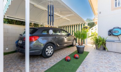 Luxe 5-slaapkamer villa met privézwembad en buitenkeuken in Benijófar