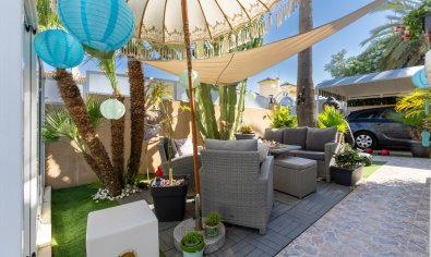 Luxe 5-slaapkamer villa met privézwembad en buitenkeuken in Benijófar
