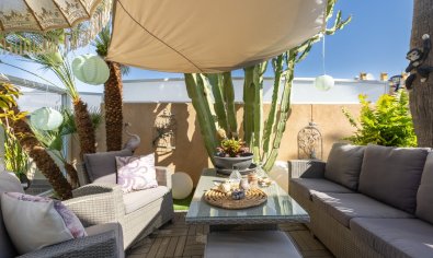 Luxe 5-slaapkamer villa met privézwembad en buitenkeuken in Benijófar
