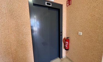 Reventa - Apartamento / piso -
Guardamar del Segura - Guardamar Del Segura