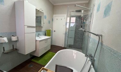 Exclusiva casa de campo en Torre-Pacheco con piscina, 6 dormitorios y vistas al campo de golf