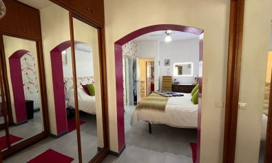 Exclusiva casa de campo en Torre-Pacheco con piscina, 6 dormitorios y vistas al campo de golf