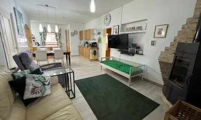 Exclusiva casa de campo en Torre-Pacheco con piscina, 6 dormitorios y vistas al campo de golf