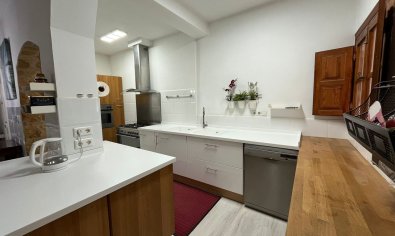 Exclusiva casa de campo en Torre-Pacheco con piscina, 6 dormitorios y vistas al campo de golf