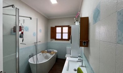 Exclusiva casa de campo en Torre-Pacheco con piscina, 6 dormitorios y vistas al campo de golf