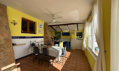 Exclusiva casa de campo en Torre-Pacheco con piscina, 6 dormitorios y vistas al campo de golf