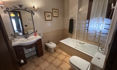 Bestaande bouw - Herenhuis -
San Miguel de Salinas