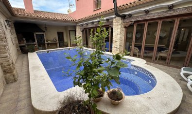 Bestaande bouw - Herenhuis -
San Miguel de Salinas