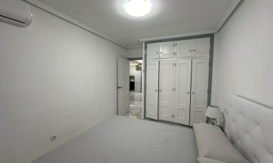 Bestaande bouw - Appartement -
Torrevieja