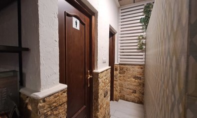 Reventa - Comercial -
Benijofar