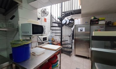 Reventa - Comercial -
Benijofar