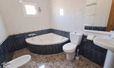 Reventa - Villa -
Villamartín - Villamartin