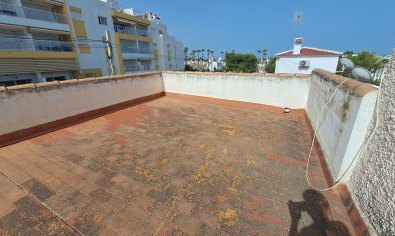 Reventa - Villa -
Villamartín - Villamartin