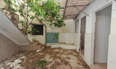 Reventa - Comercial -
Orihuela