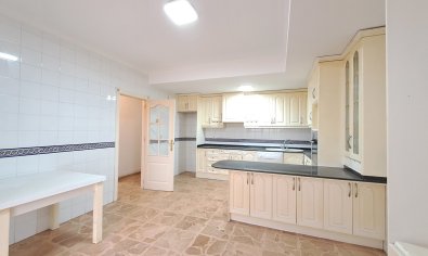 Resale - Apartment -
Torrevieja