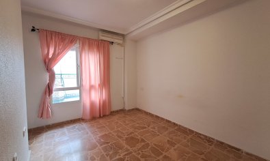 Resale - Apartment -
Torrevieja
